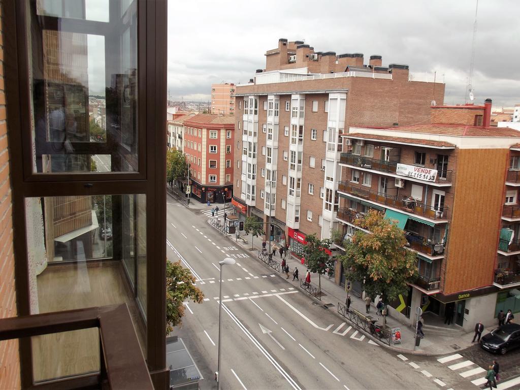 Cinque Terre Apartments Madrid Szoba fotó